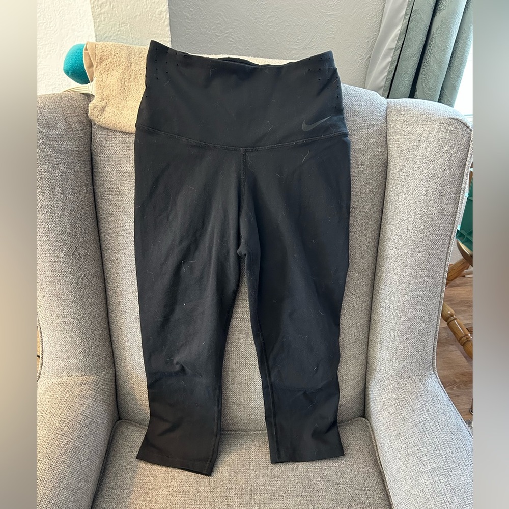 Nike Black Dri-FIT Capris